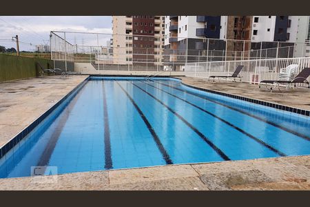 Apartamento à venda com 42m², 1 quarto e 1 vaga Apartamento à venda com 42m², 1 quarto e 1 vagaÁrea comum - Piscina