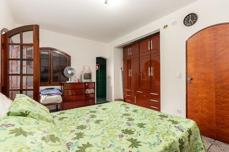 Casa à venda com 222m², 4 quartos e 7 vagasSuíte 