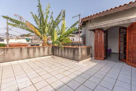Casa à venda com 222m², 4 quartos e 7 vagasVaranda quarto 4