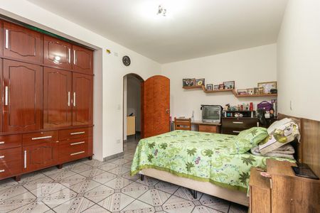 Casa à venda com 222m², 4 quartos e 7 vagasSuíte 