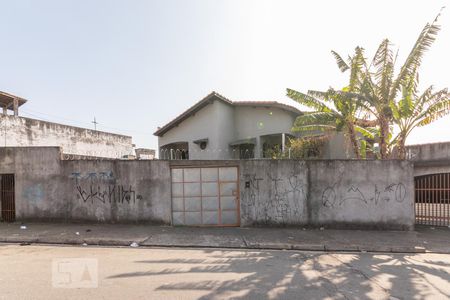 Casa à venda com 222m², 4 quartos e 7 vagasFachada 