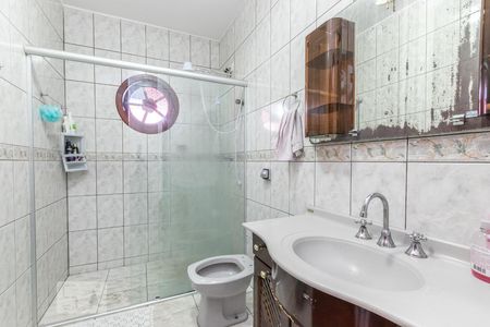 Casa à venda com 222m², 4 quartos e 7 vagasBanheiro 