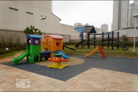Apartamento para alugar com 90m², 2 quartos e 1 vaga Apartamento para alugar com 90m², 2 quartos e 1 vagaÁrea Comum - Playground
