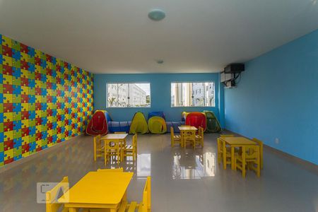 Apartamento à venda com 42m², 2 quartos e 1 vaga Apartamento à venda com 42m², 2 quartos e 1 vagaBrinquedoteca