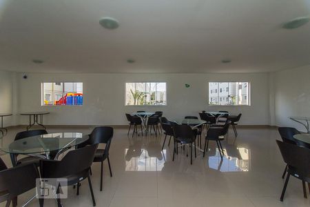 Apartamento à venda com 42m², 2 quartos e 1 vaga Apartamento à venda com 42m², 2 quartos e 1 vagaÁrea comum - Salão de festas