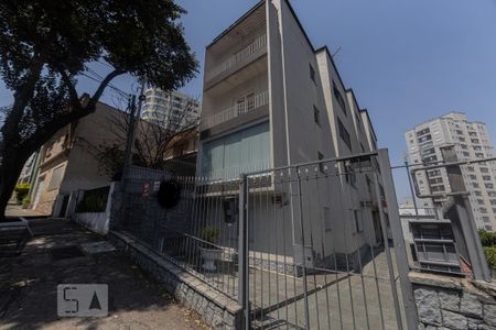 Apartamento para alugar com 55m², 2 quartos e 1 vaga Apartamento para alugar com 55m², 2 quartos e 1 vagaFachada