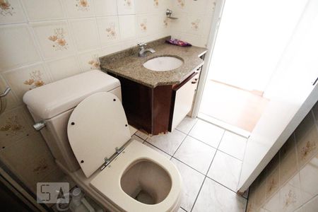 Apartamento à venda com 58m², 2 quartos e 1 vaga Apartamento à venda com 58m², 2 quartos e 1 vagaBanheiro