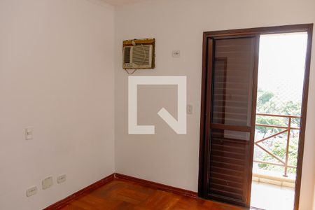 Apartamento à venda com 120m², 3 quartos e 3 vagasQuarto 2