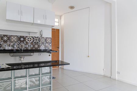 Sala/Cozinha de apartamento à venda com 1 quarto, 28m² em Campos Elíseos, São Paulo