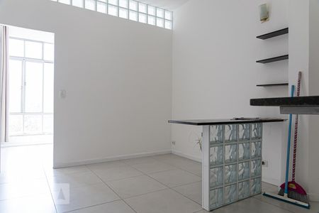 Sala/Cozinha de apartamento à venda com 1 quarto, 28m² em Campos Elíseos, São Paulo