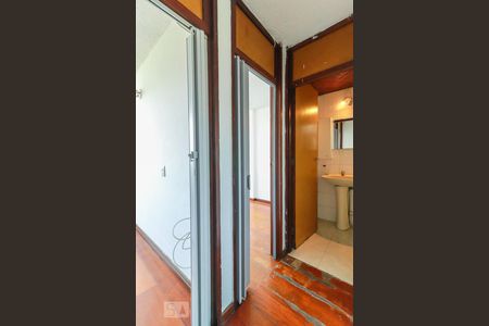 Corredor de apartamento à venda com 2 quartos, 56m² em Taquara, Rio de Janeiro