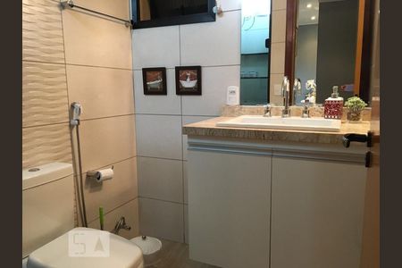 Banheiro de apartamento à venda com 2 quartos, 57m² em Vila Paulista, São Paulo