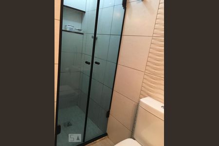 Banheiro de apartamento à venda com 2 quartos, 57m² em Vila Paulista, São Paulo