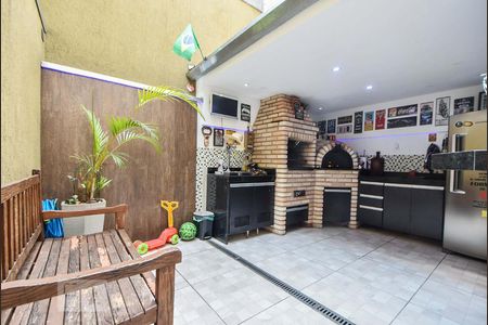 Casa à venda com 220m², 3 quartos e 2 vagasVaranda Gourmet