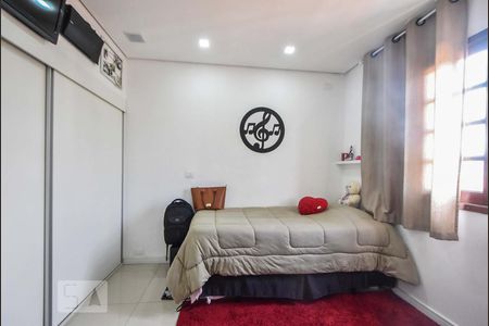 Casa à venda com 220m², 3 quartos e 2 vagasQuarto 03