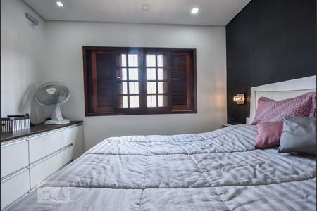 Casa à venda com 220m², 3 quartos e 2 vagasSuíte 01