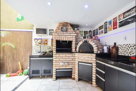 Casa à venda com 220m², 3 quartos e 2 vagasVaranda Gourmet