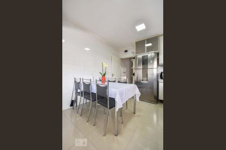 Casa à venda com 220m², 3 quartos e 2 vagasCozinha