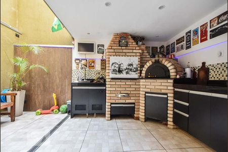 Casa à venda com 220m², 3 quartos e 2 vagasVaranda Gourmet