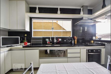 Casa à venda com 220m², 3 quartos e 2 vagasCozinha