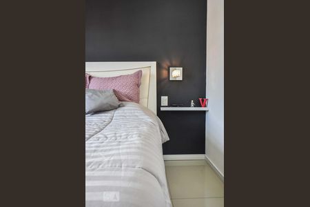 Casa à venda com 220m², 3 quartos e 2 vagasSuíte 01