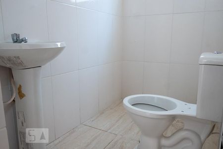 Banheiro de casa para alugar com 2 quartos, 70m² em Itaquera, São Paulo