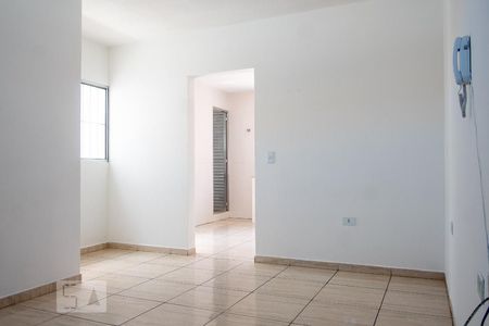 Sala de casa para alugar com 2 quartos, 70m² em Itaquera, São Paulo