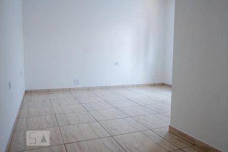 Quarto de casa para alugar com 2 quartos, 70m² em Itaquera, São Paulo