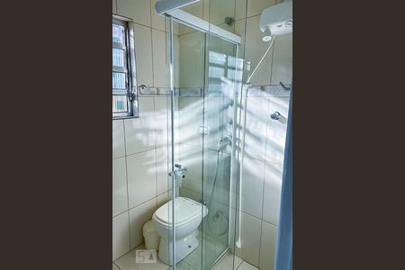 Casa à venda com 180m², 3 quartos e 4 vagasBanheiro 2