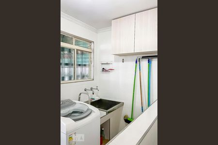 Casa à venda com 180m², 3 quartos e 4 vagasÁrea de Serviço