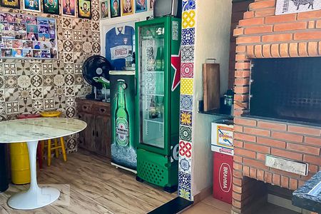 Casa à venda com 180m², 3 quartos e 4 vagasChurrasqueira