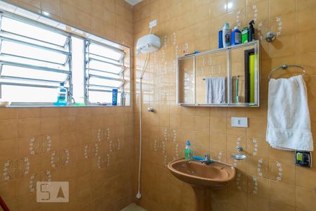 Banheiro de casa à venda com 2 quartos, 100m² em Vila Bela Vista, Santo André