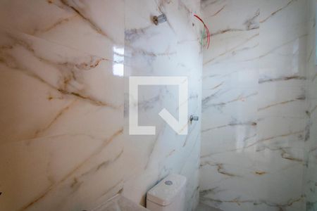 Casa à venda com 100m², 2 quartos e 2 vagasBanheiro de serviço