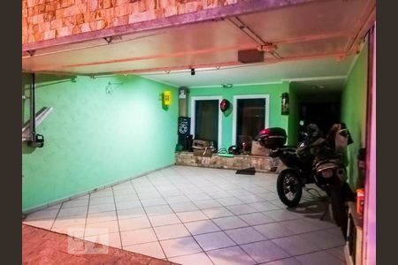 Casa à venda com 140m², 3 quartos e 2 vagasGaragem