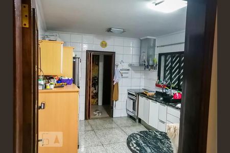 Casa à venda com 140m², 3 quartos e 2 vagasCozinha