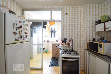 Apartamento à venda com 105m², 2 quartos e 1 vagaCozinha