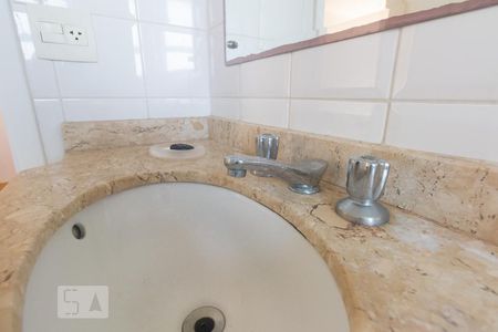 Banheiro de apartamento à venda com 2 quartos, 70m² em Campo Belo, São Paulo