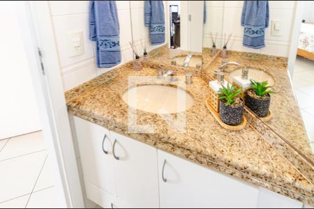 Apartamento à venda com 63m², 2 quartos e 1 vaga Apartamento à venda com 63m², 2 quartos e 1 vagaBanheiro Social