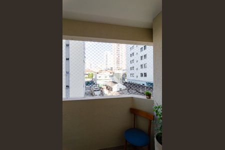 Apartamento à venda com 63m², 2 quartos e 1 vaga Apartamento à venda com 63m², 2 quartos e 1 vagaVaranda