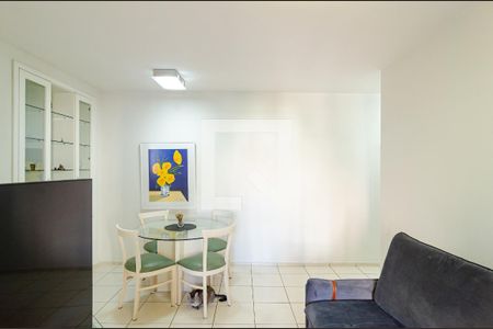 Apartamento à venda com 63m², 2 quartos e 1 vaga Apartamento à venda com 63m², 2 quartos e 1 vagaSala
