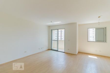 Sala de apartamento para alugar com 2 quartos, 66m² em Vila Cunha Bueno, São Paulo