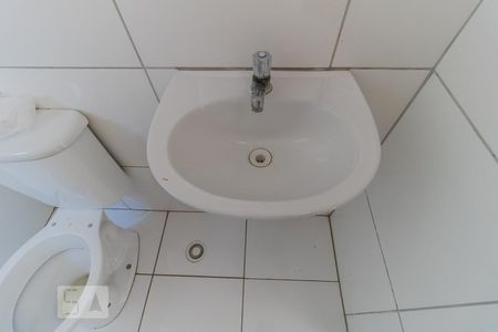Apartamento para alugar com 66m², 2 quartos e 1 vagaDetalhe banheiro
