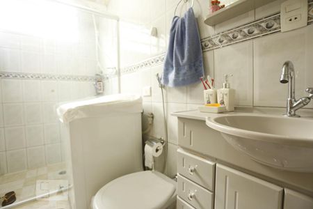 Banheiro de apartamento para alugar com 1 quarto, 29m² em Consolação, São Paulo
