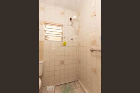 Casa à venda com 70m², 2 quartos e 3 vagasBanheiro casa 2 