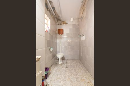 Casa à venda com 70m², 2 quartos e 3 vagasBanheiro galpão 