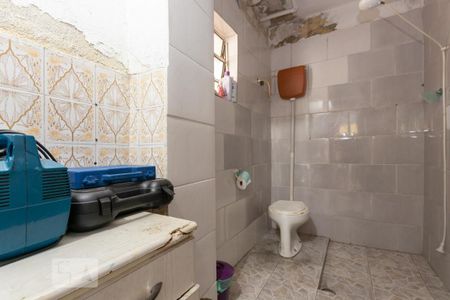 Casa à venda com 70m², 2 quartos e 3 vagasBanheiro galpão 