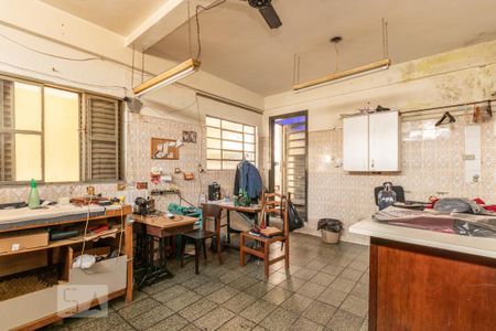 Casa à venda com 70m², 2 quartos e 3 vagasGalpão 