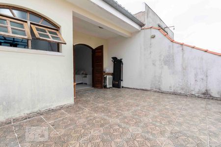 Casa à venda com 210m², 2 quartos e 2 vagasVaranda Quarto 2 - Suite