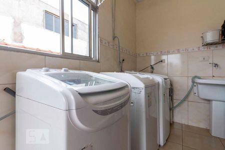 Casa à venda com 210m², 2 quartos e 2 vagasÁrea de Serviço 