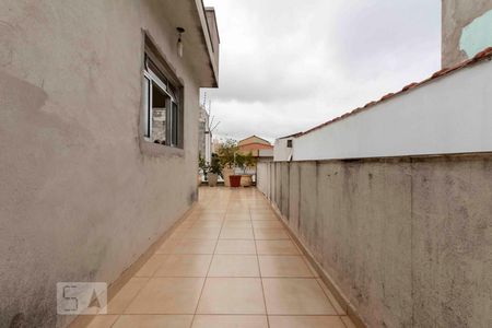 Casa à venda com 210m², 2 quartos e 2 vagasCorredor Área de Serviço 